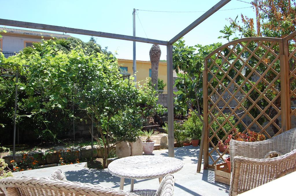 Andrea E Valentina Bed & Breakfast S'archittu Cuglieri Exterior photo